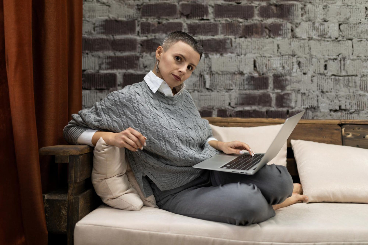 Lenovo ThinkPad T14 Gen 3 to prawdziwie biznesowy laptop następnej generacji.